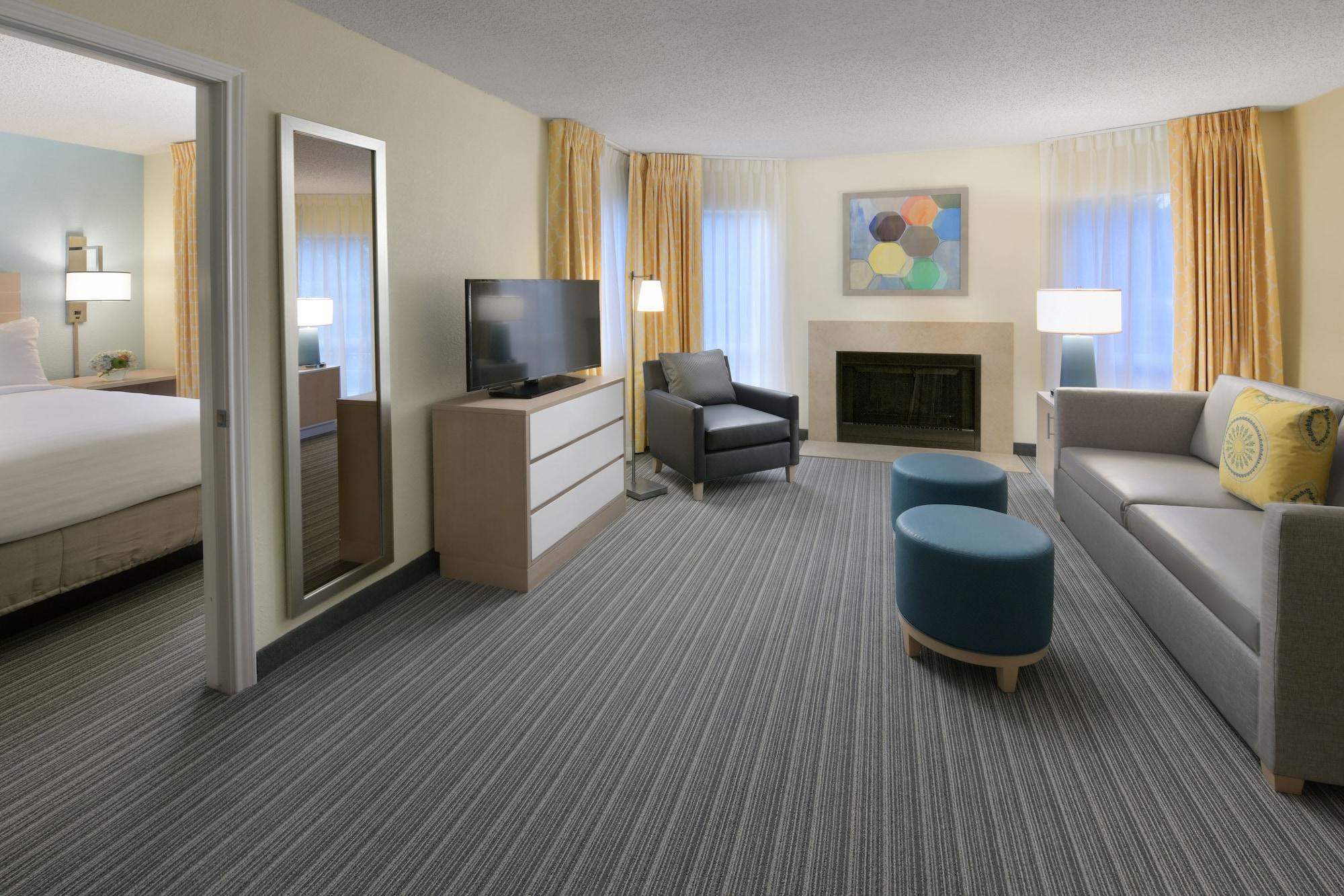 Sonesta Es Suites Cincinnati - Блу Аш Екстериор снимка