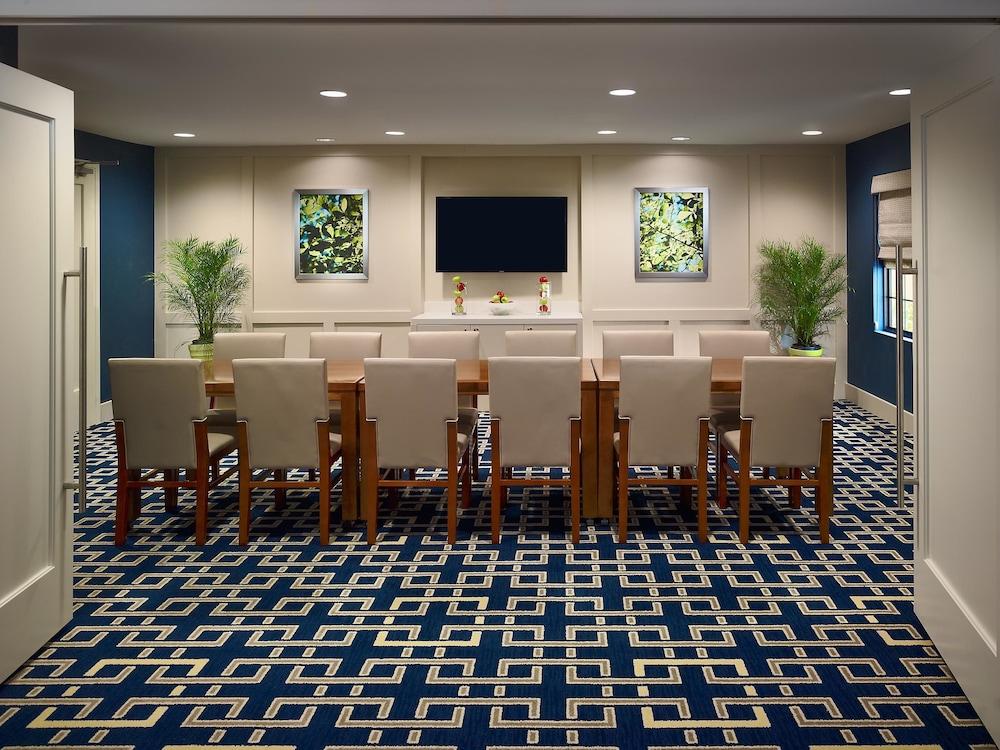Sonesta Es Suites Cincinnati - Блу Аш Екстериор снимка