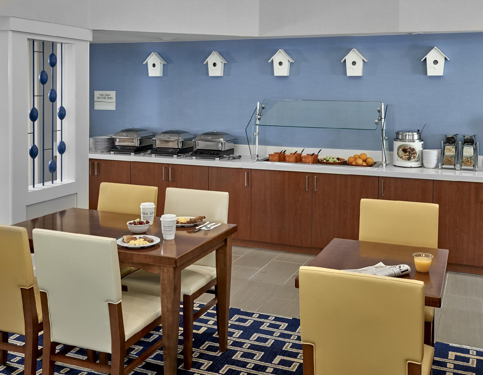 Sonesta Es Suites Cincinnati - Блу Аш Екстериор снимка