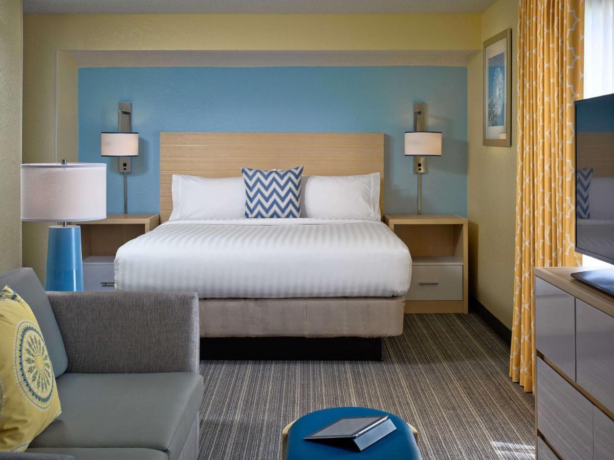 Sonesta Es Suites Cincinnati - Блу Аш Екстериор снимка