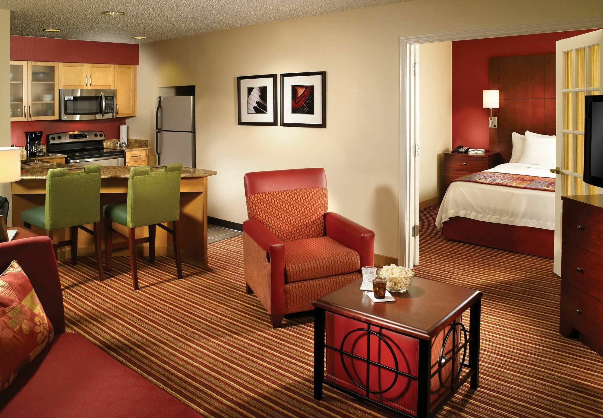 Sonesta Es Suites Cincinnati - Блу Аш Екстериор снимка
